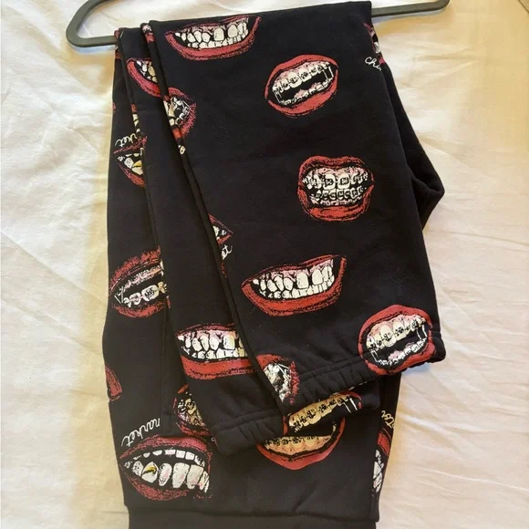 VTG DEADSTOCK Chinatown Market Joggers Sweatpants Lips and Teeth Graphic RARE